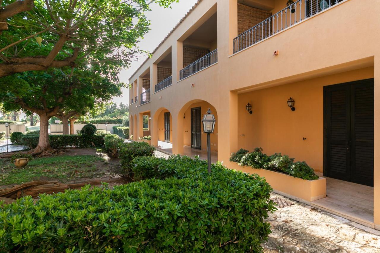 La Tonnara Di Bonagia Resort Valderice Exterior photo